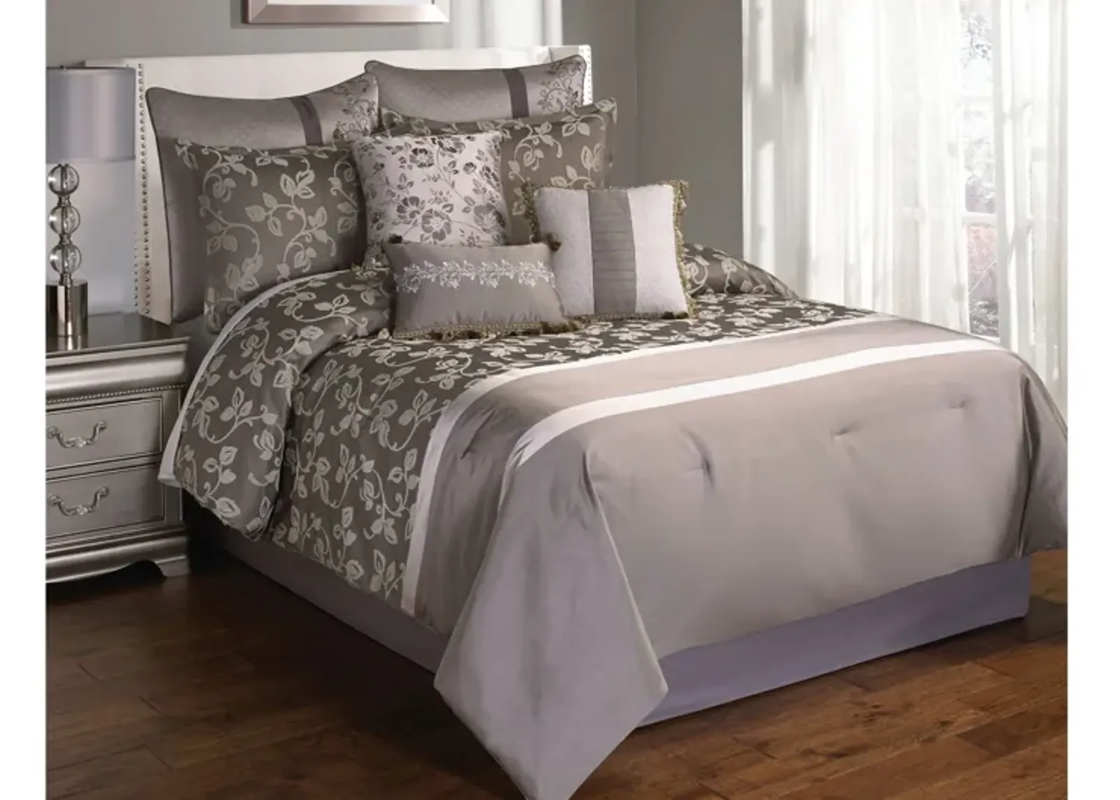 Augustus 10-Piece King Comforter Set