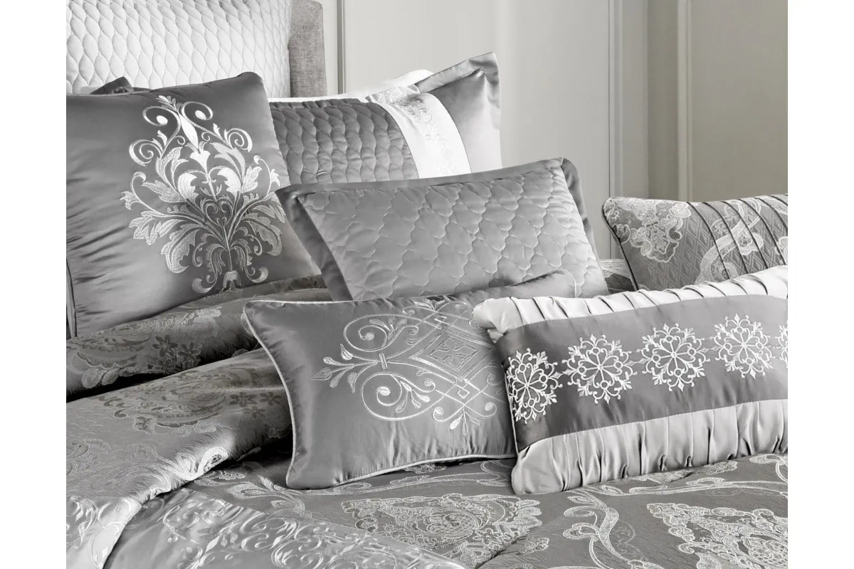 Kadin 12pc Queen Comforter Set