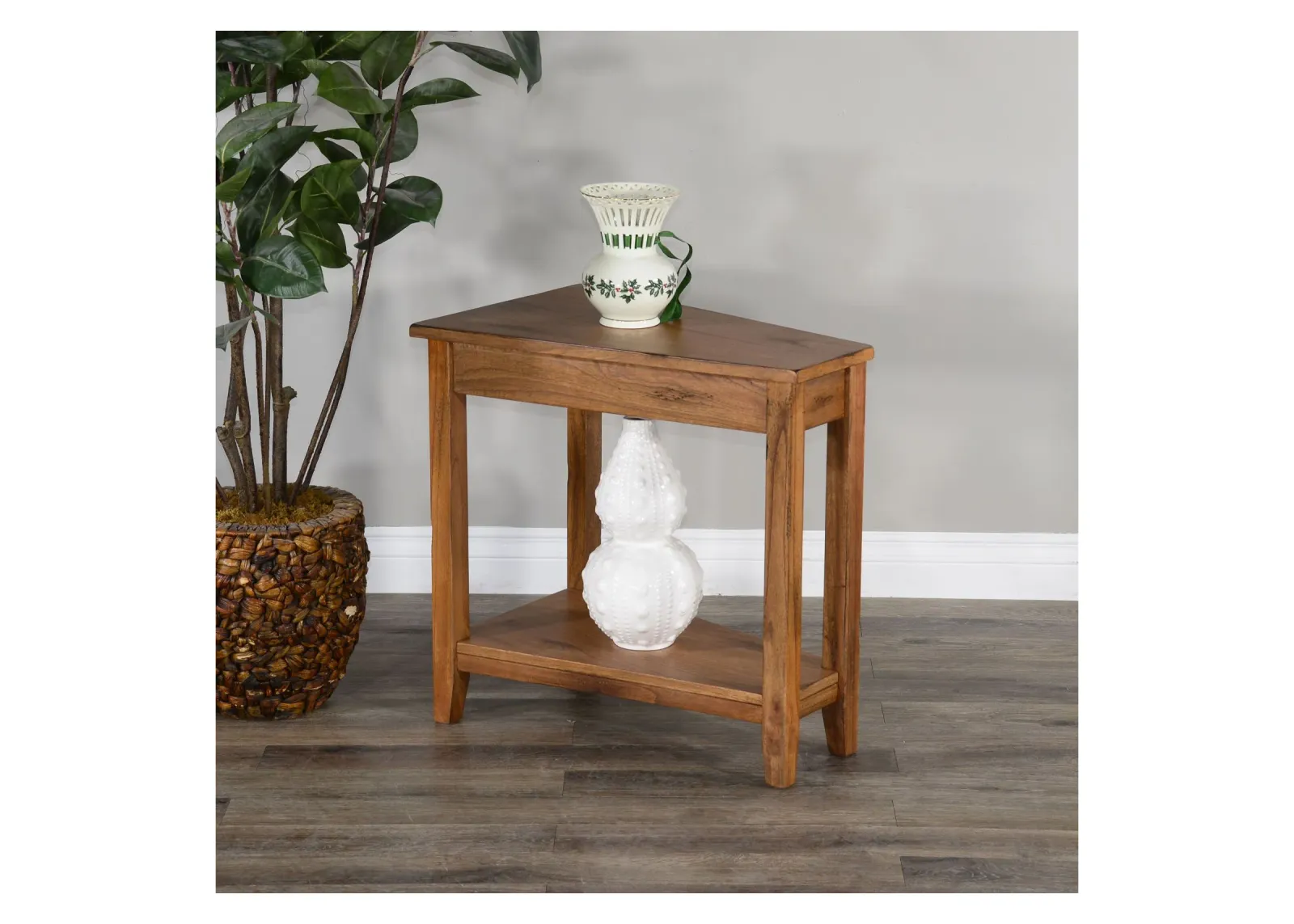 Sedona Chestnut Chairside Table