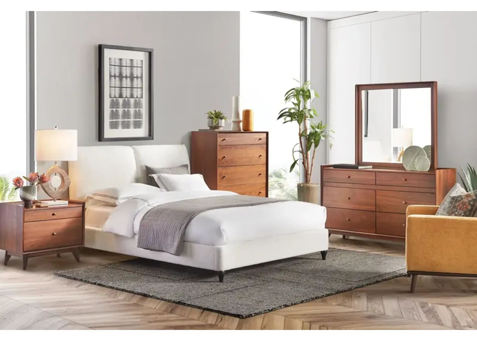 Remi-Lucy 5-Piece Queen Bedroom Collection