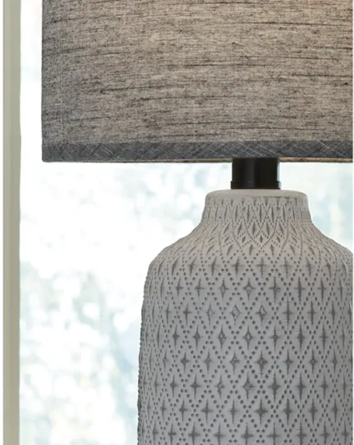 Donnford Ceramic Table Lamp