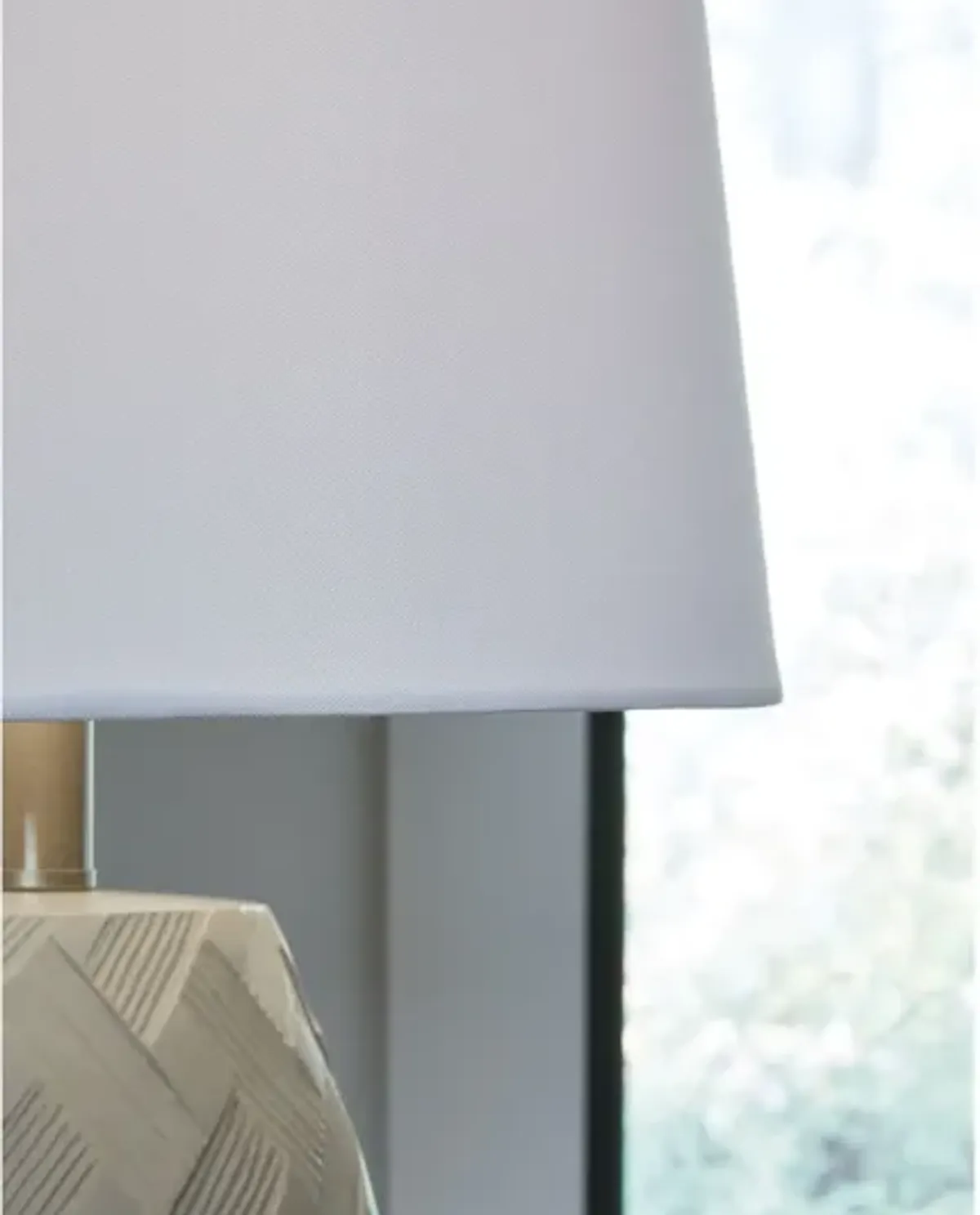 Tamner Poly Table Lamp (Set of 2)