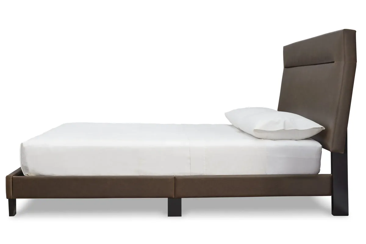 Adelloni Queen Upholstered Bed