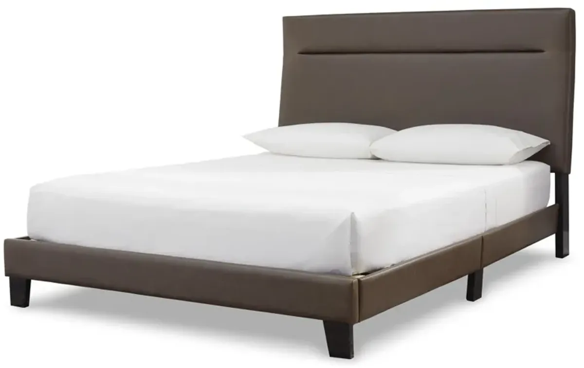 Adelloni King Upholstered Bed