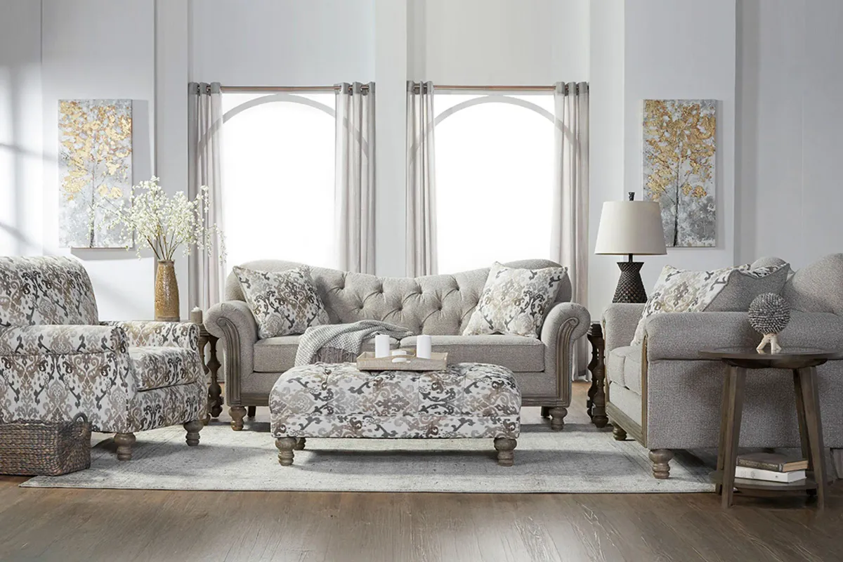 Mia Loveseat