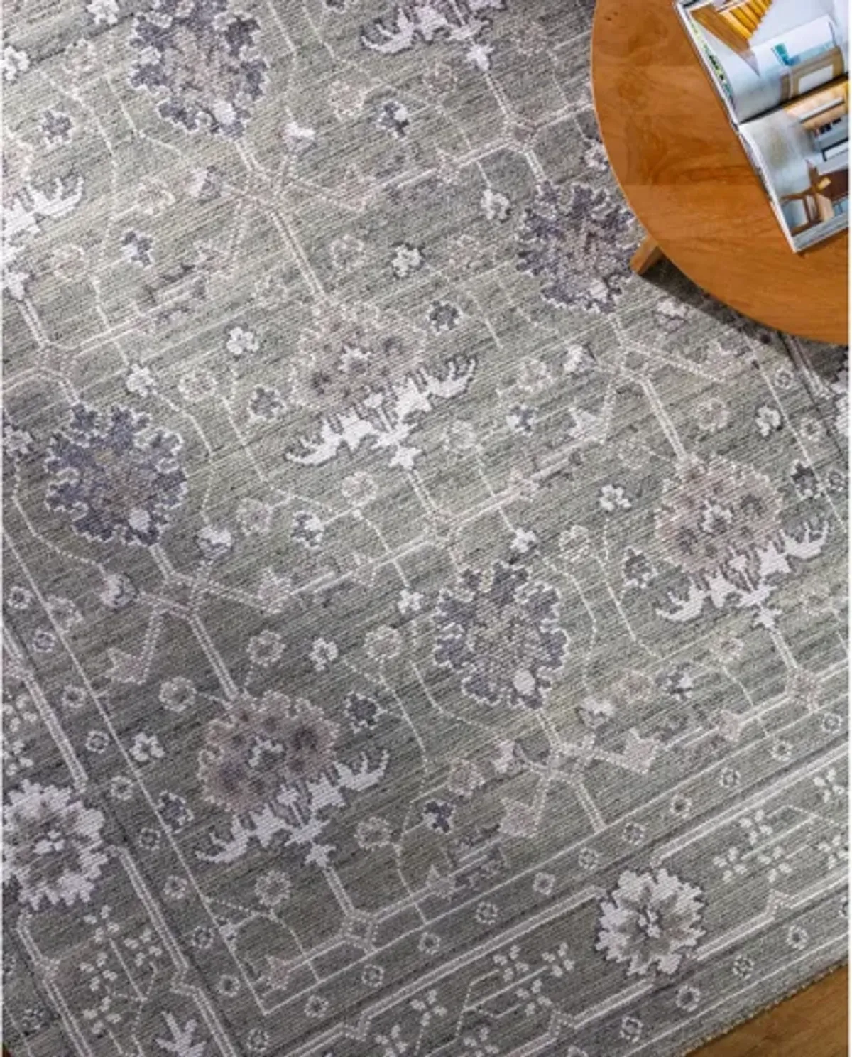 Almeria 6' x 9' Handmade Rug