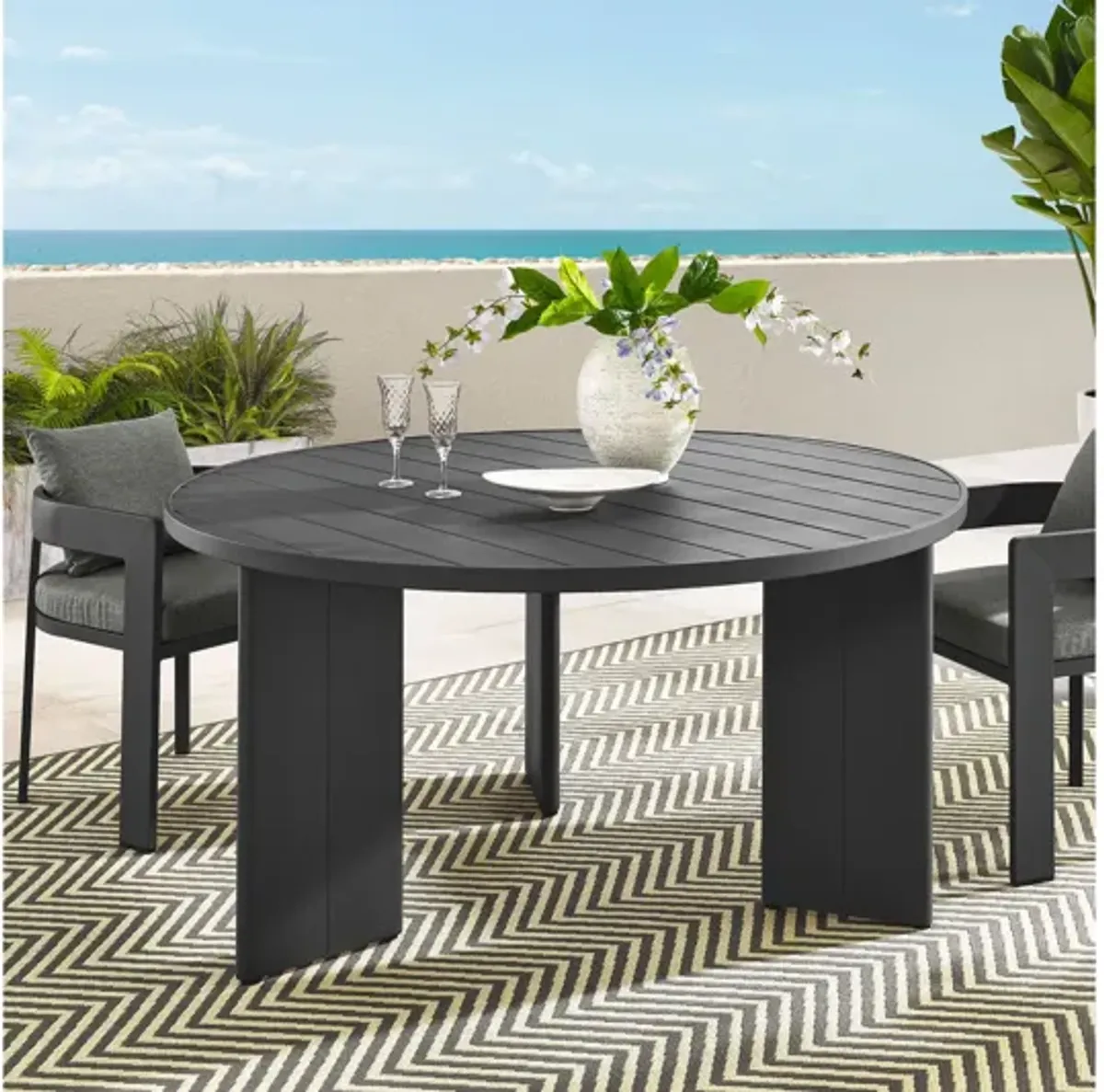 Tahoe Round Outdoor Patio Aluminum Dining Table