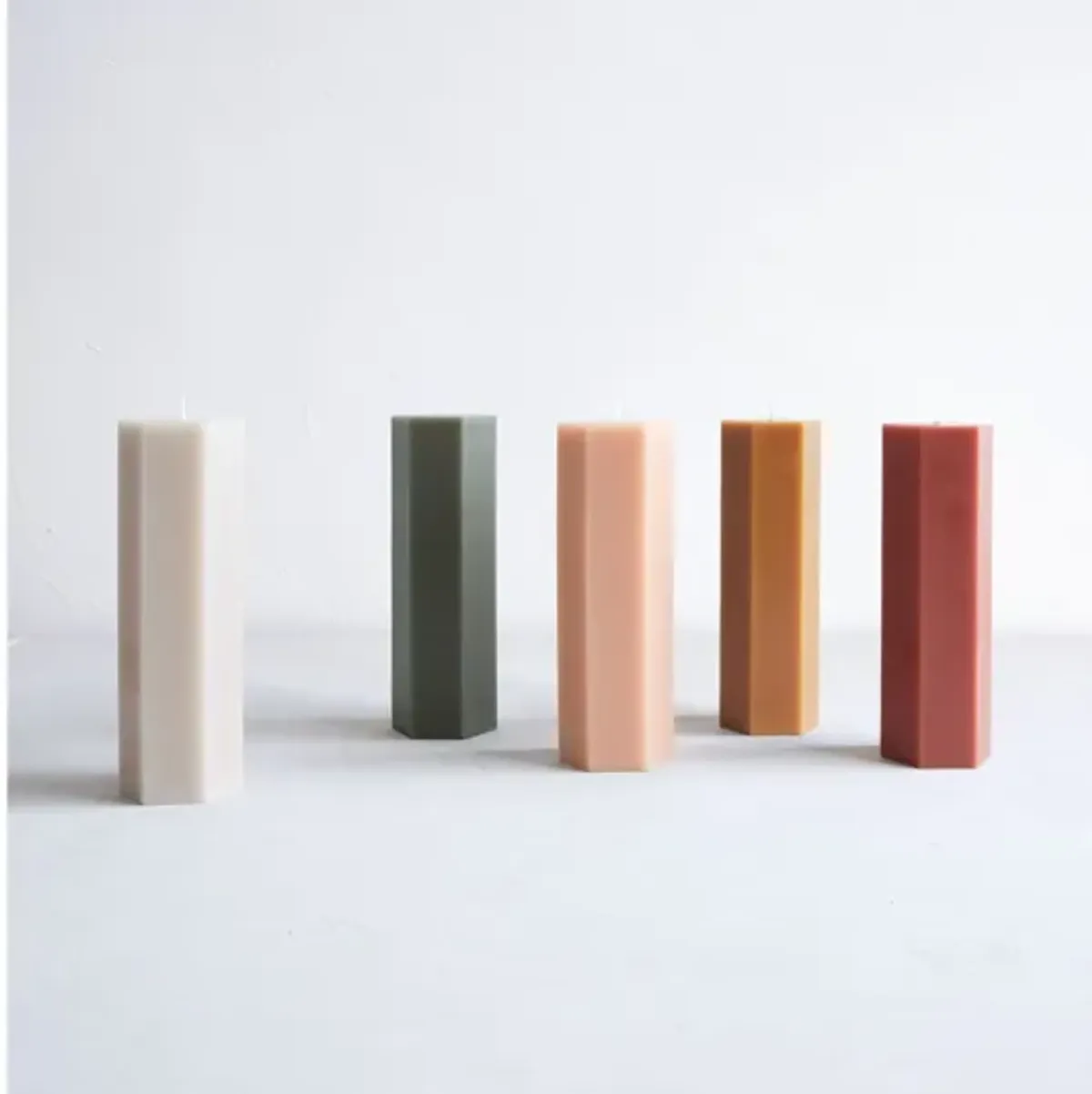 Fancy Hexagon Moss Pillar Candle