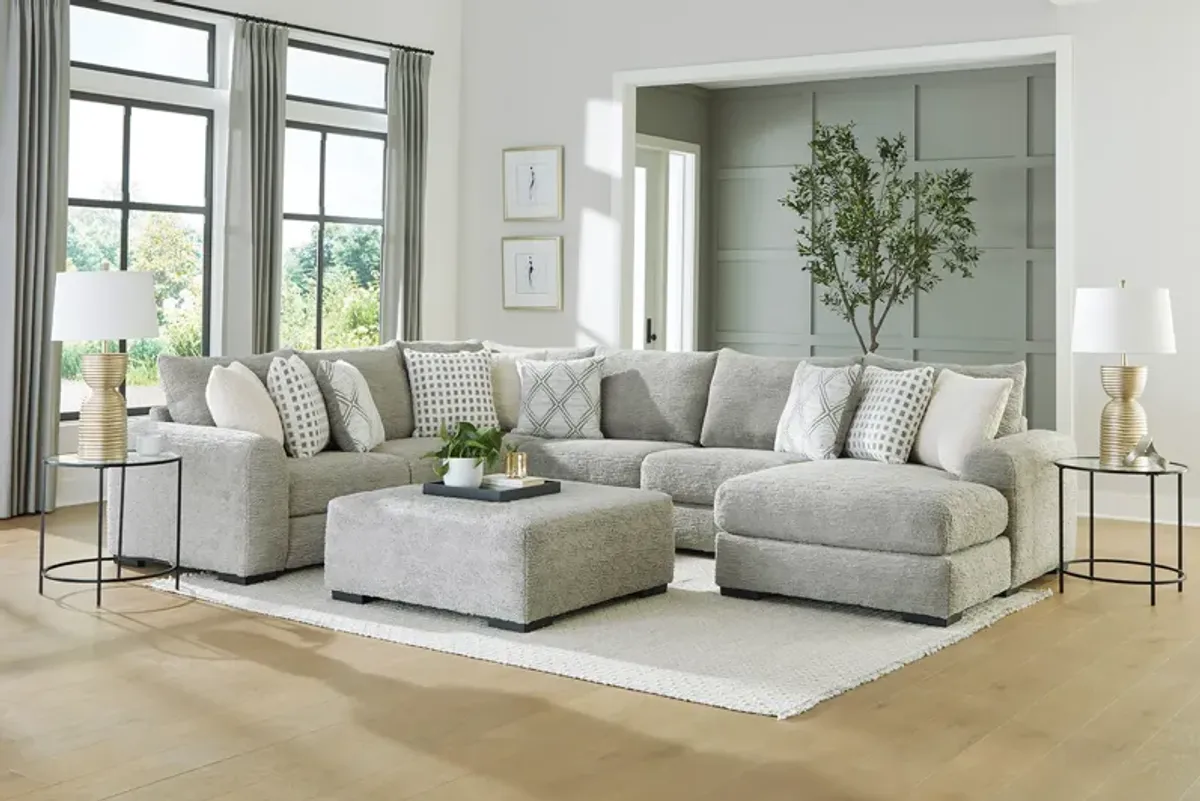 Haven Dove 3-Piece Sectional with Right-Arm Facing Chaise