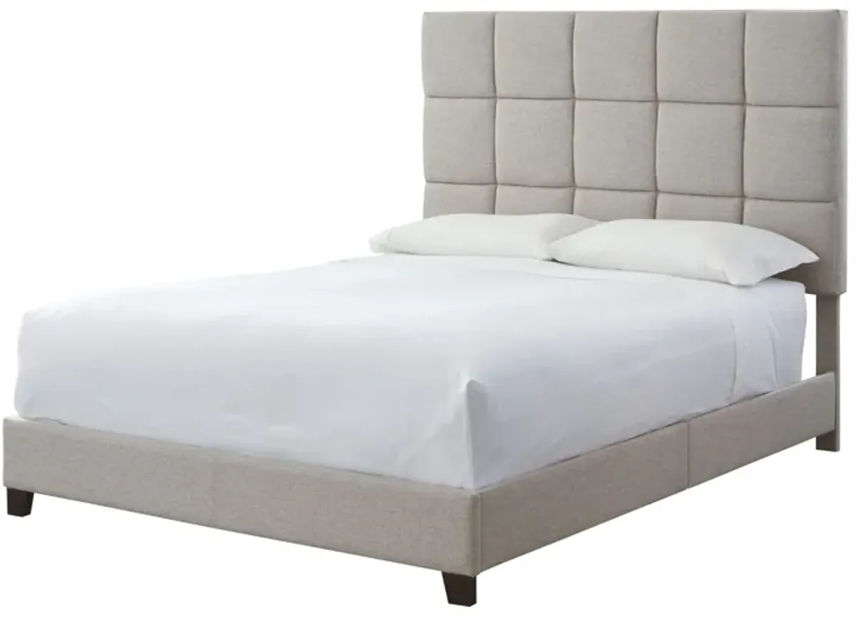 Dolante Queen Upholstered Bed