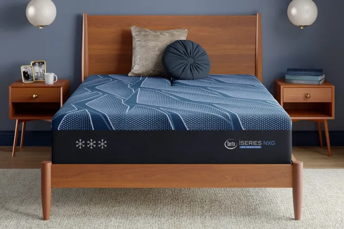 Serta® iSeries NXG™ 4500 Ultra Plush Memory Foam 13.5" Queen Mattress