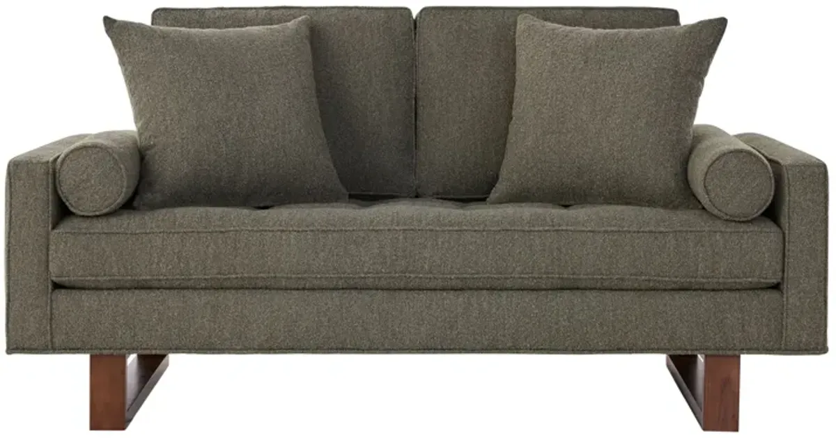 Bennet Loveseat