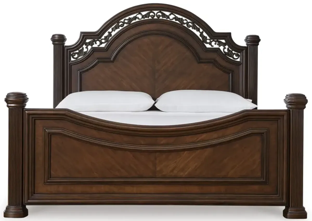 Lavinton California King Poster Bed