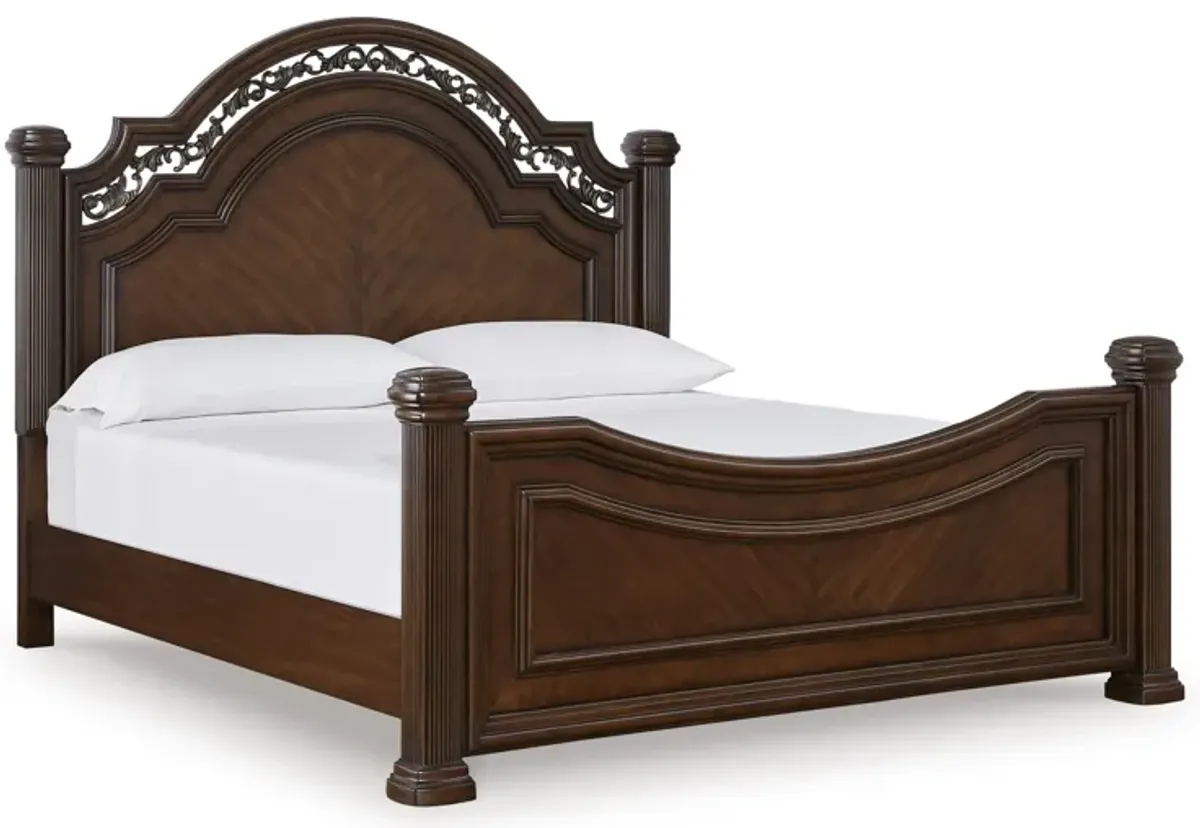 Lavinton California King Poster Bed
