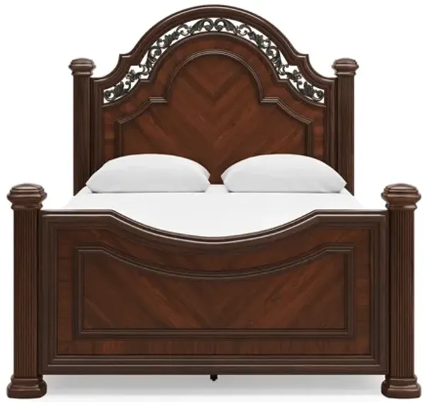 Lavinton Queen Poster Bed