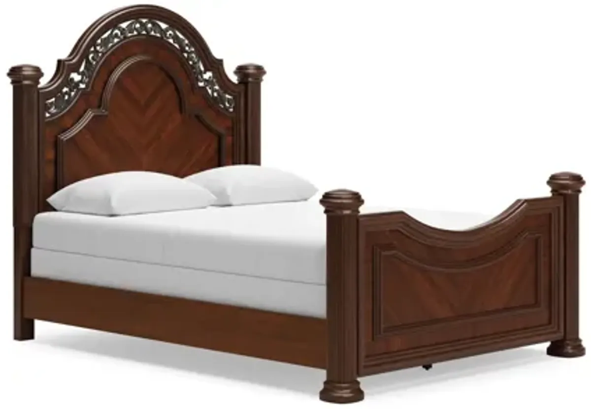 Lavinton Queen Poster Bed