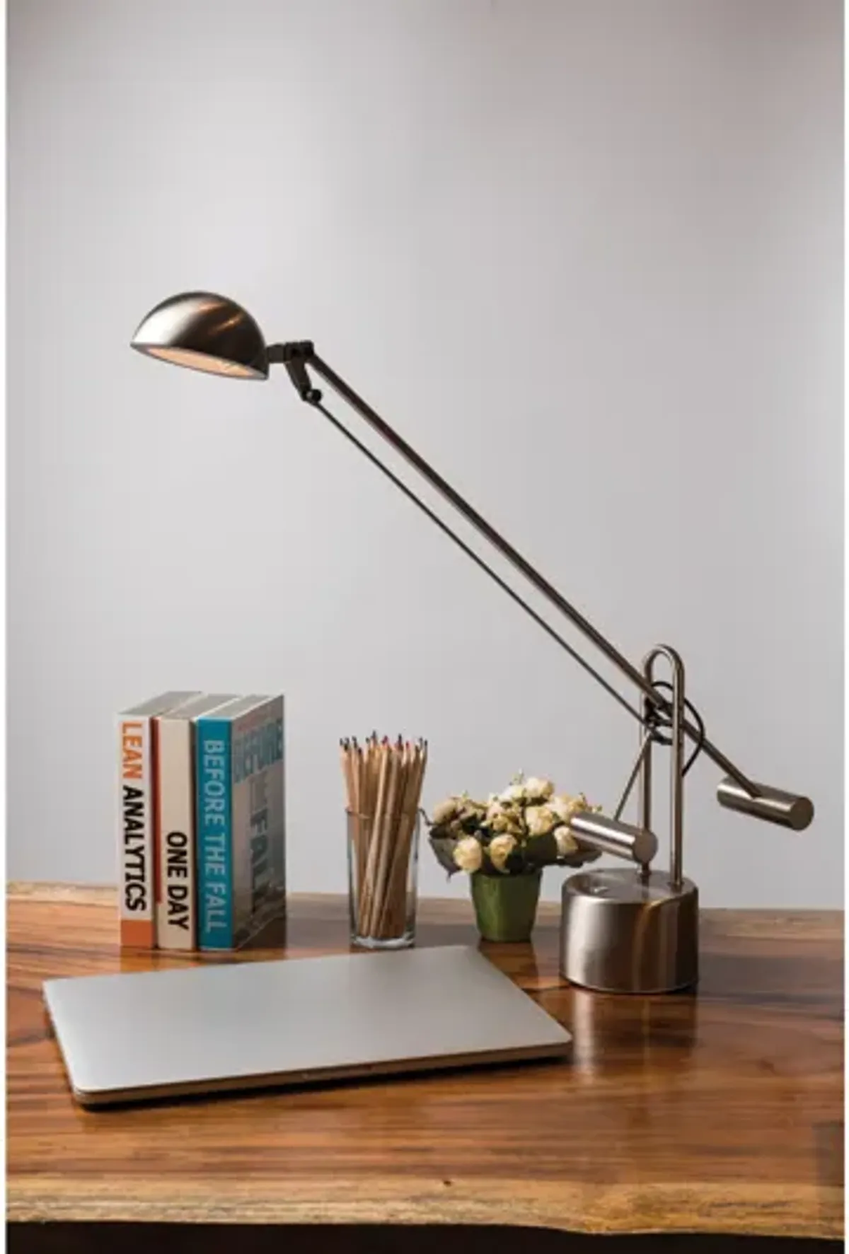 Halotech Desk Lamp