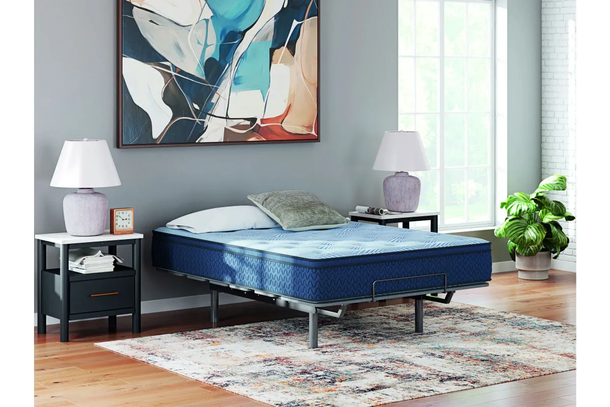 Ashley Peak 2.0 Hybrid Medium King 12" Mattress