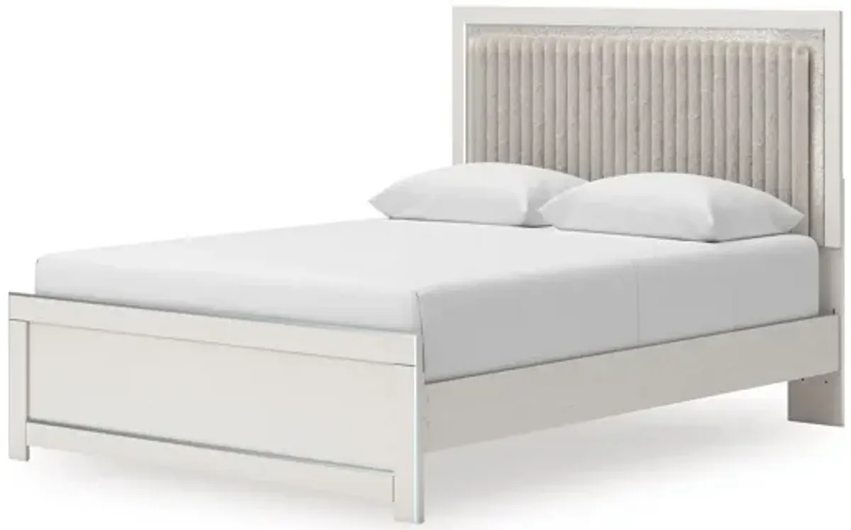 Zuraleus Queen Upholstered Platform Bed