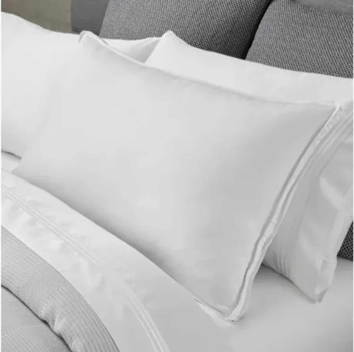 King Cooling Down Complete Pillow - White