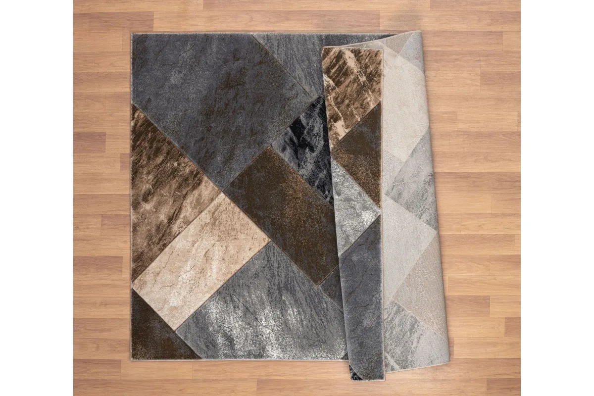 Alexia  6'9" x 9'6" Area Rug