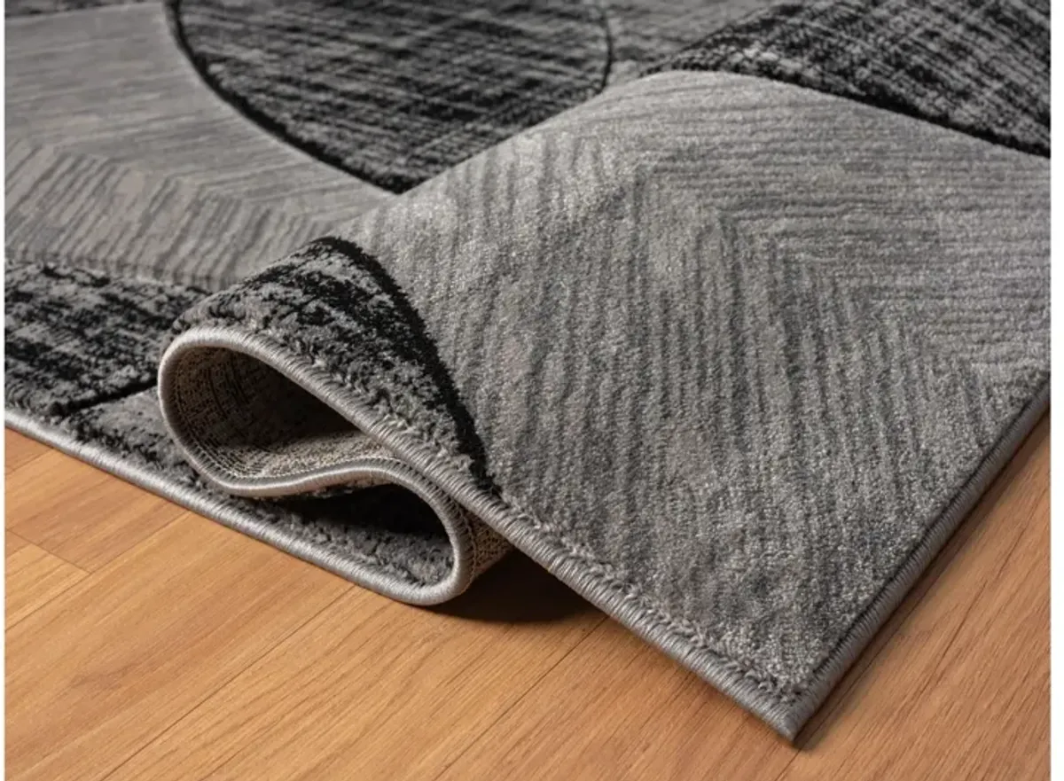 Alexia  3'9" x 5'9" Area Rug