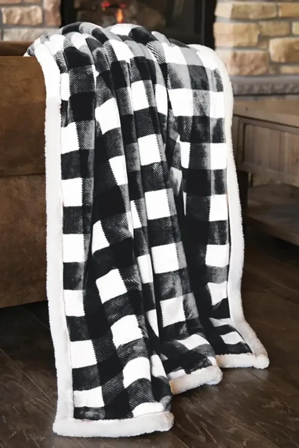 Black   White Plaid Plush Throw