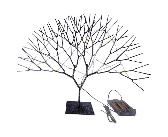 15.5 Metal Table Top Tree Sculpture