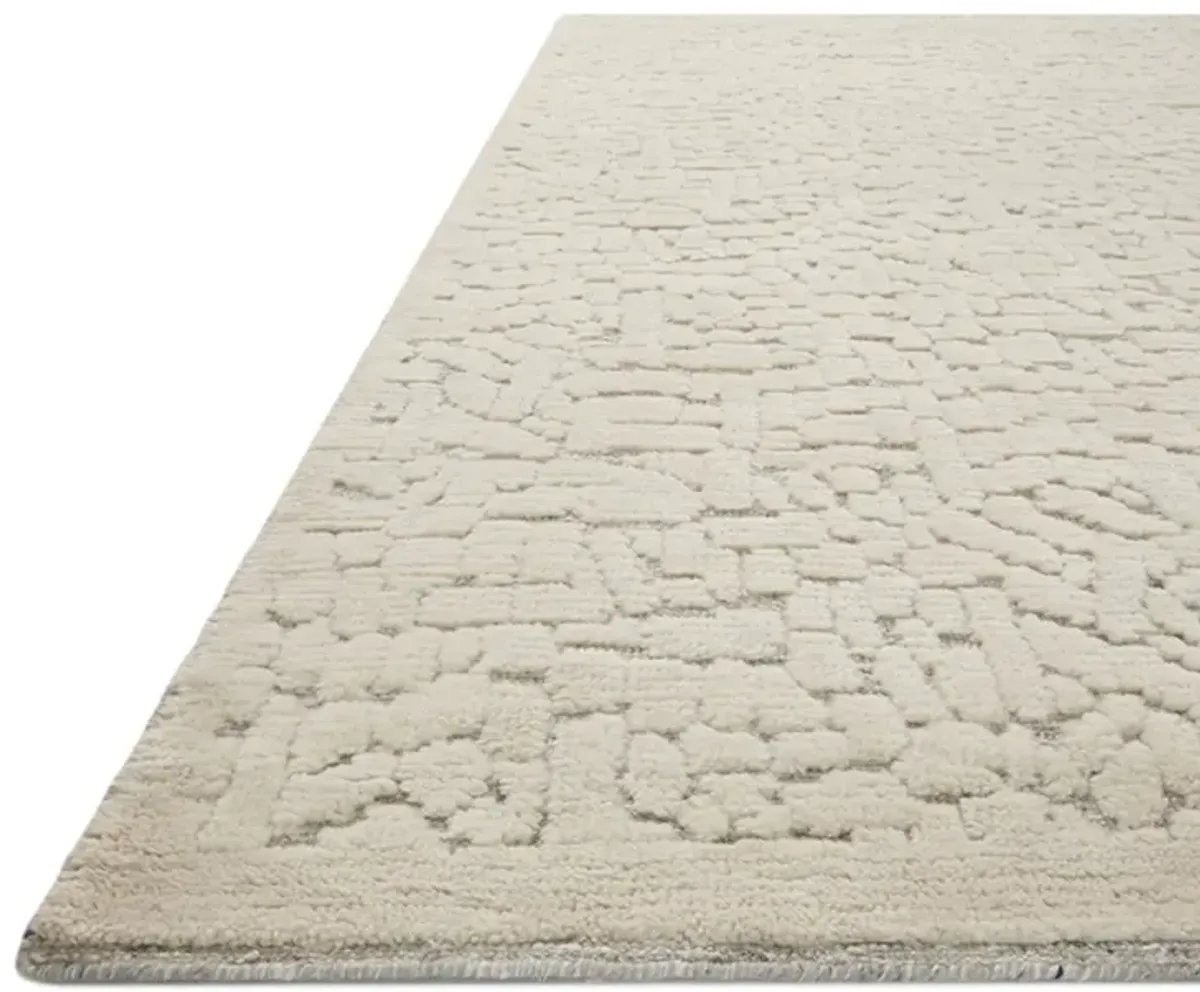 Carrier   Co Harrison Ivory Silver 2 3  x 3 0  Area Rug