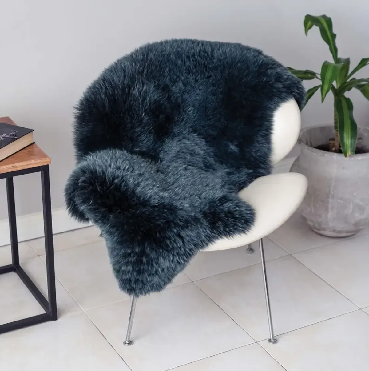 Breeze Sheepskin Caviar Area Rug - 2 0  X 3 0 