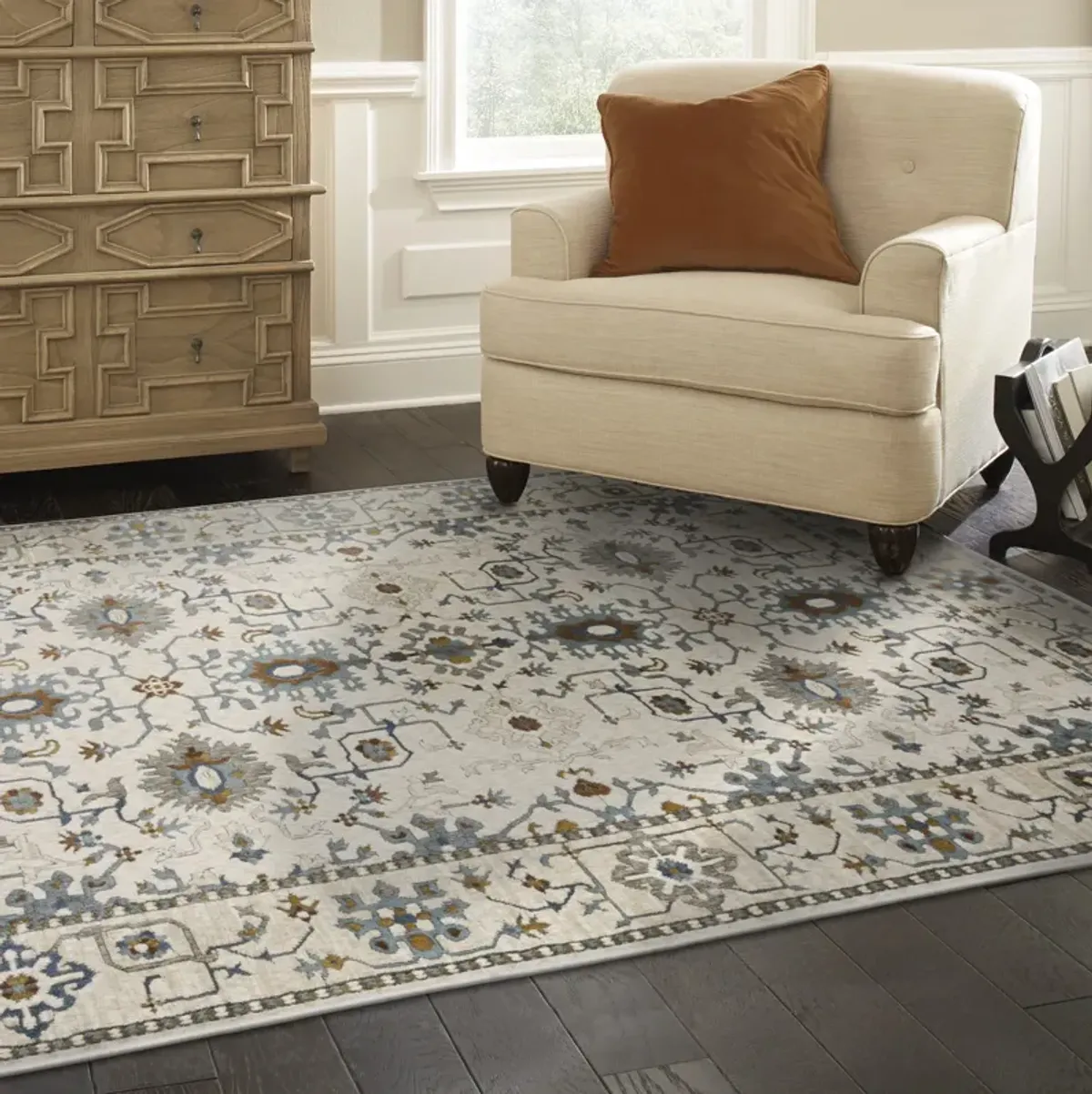 Ellington Ivory Blue 6 7  x 9 6  Area Rug