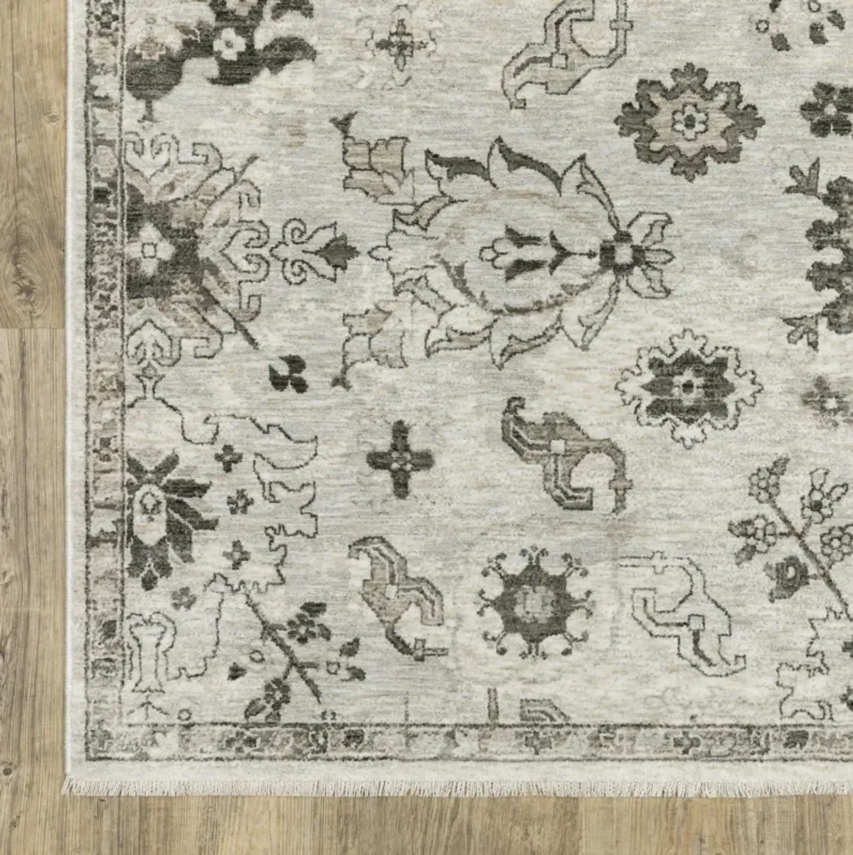 Chamberlain Grey Ivory Area Rug - 6 7  X 9 6 