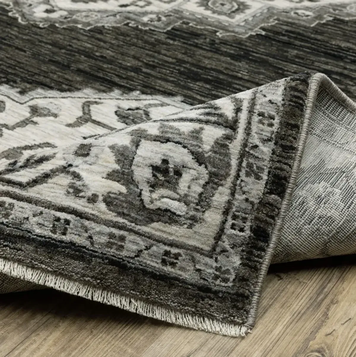 Chamberlain Charcoal Ivory Area Rug - 6 7  X 9 6 
