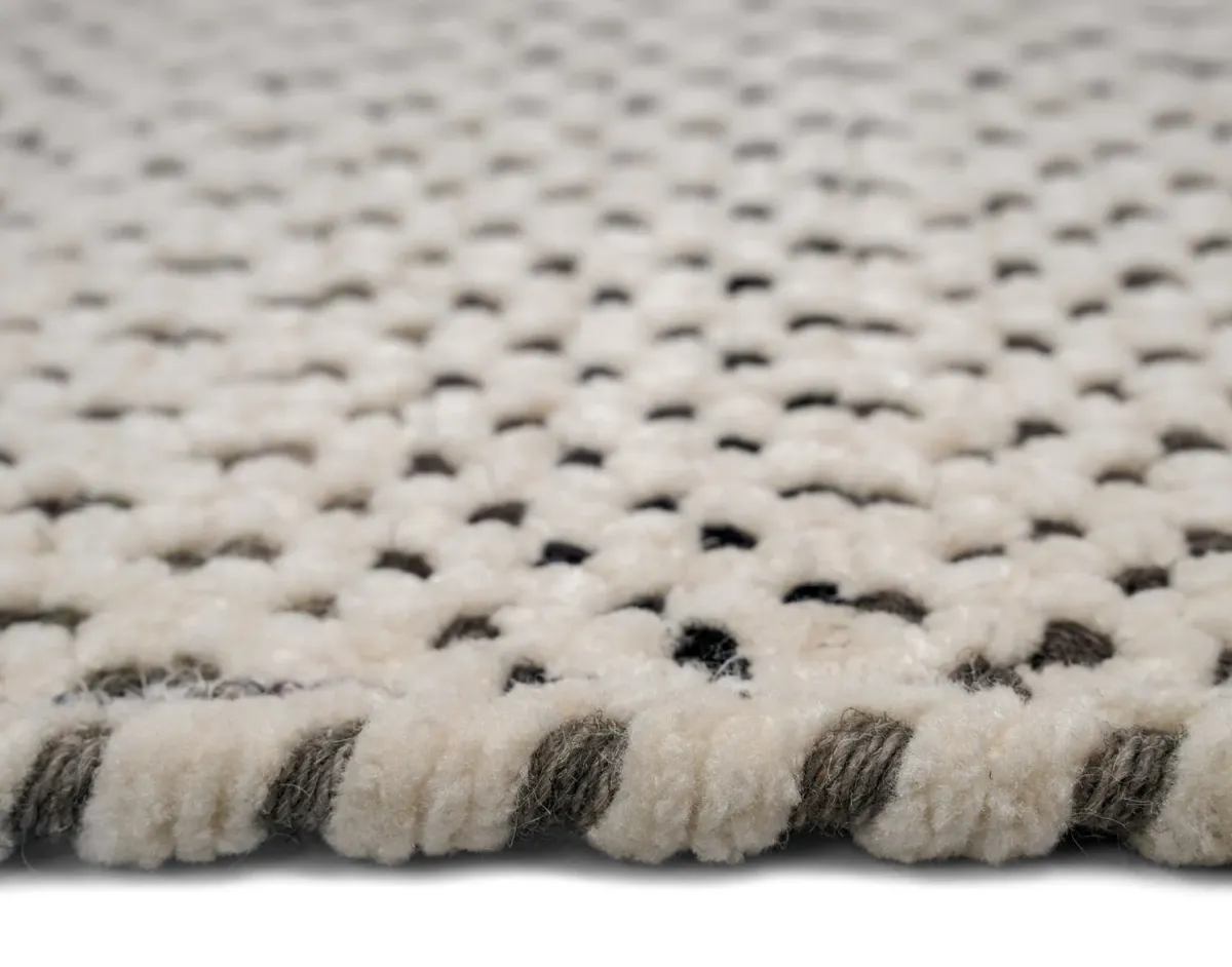 Dramatic Static Foggy Day Area Rug - 5 6  X 5 6 