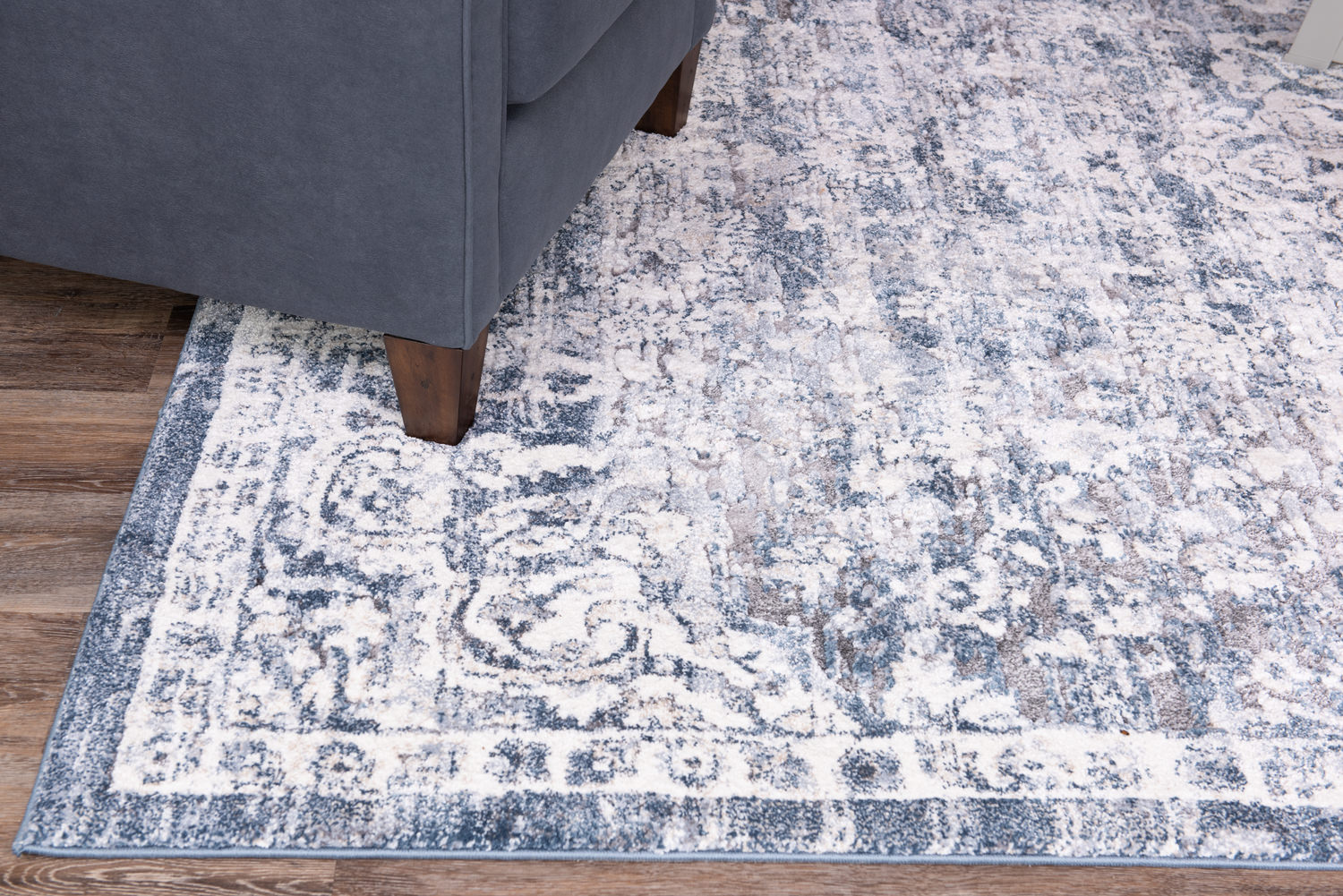 Theory Ivory Blue Area Rug - 2 7  X 4 0  