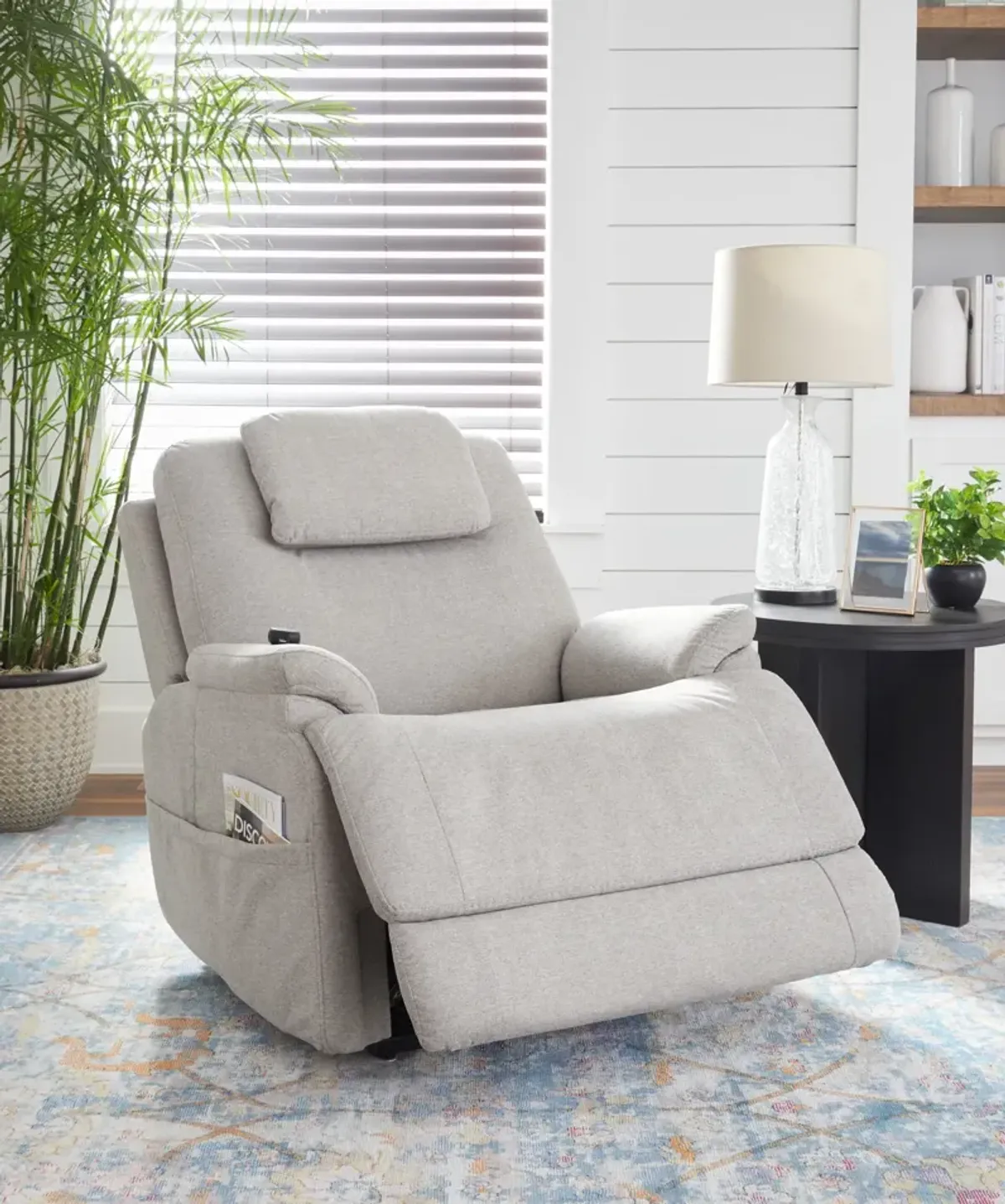 Zecliner Petite Power Recliner