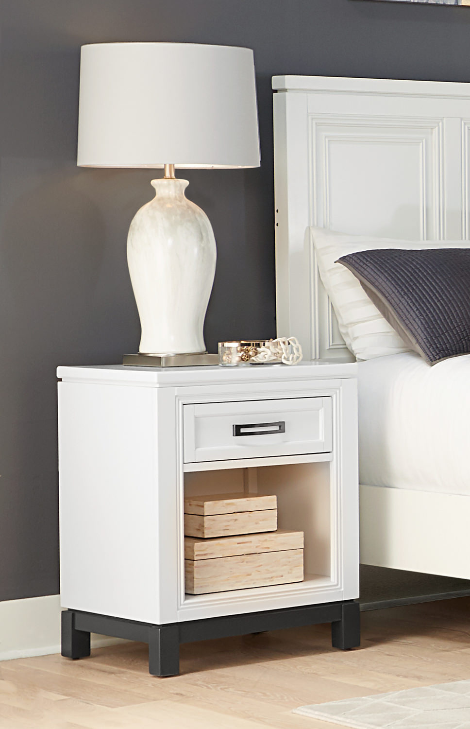 Central Park 1 Drawer Nightstand