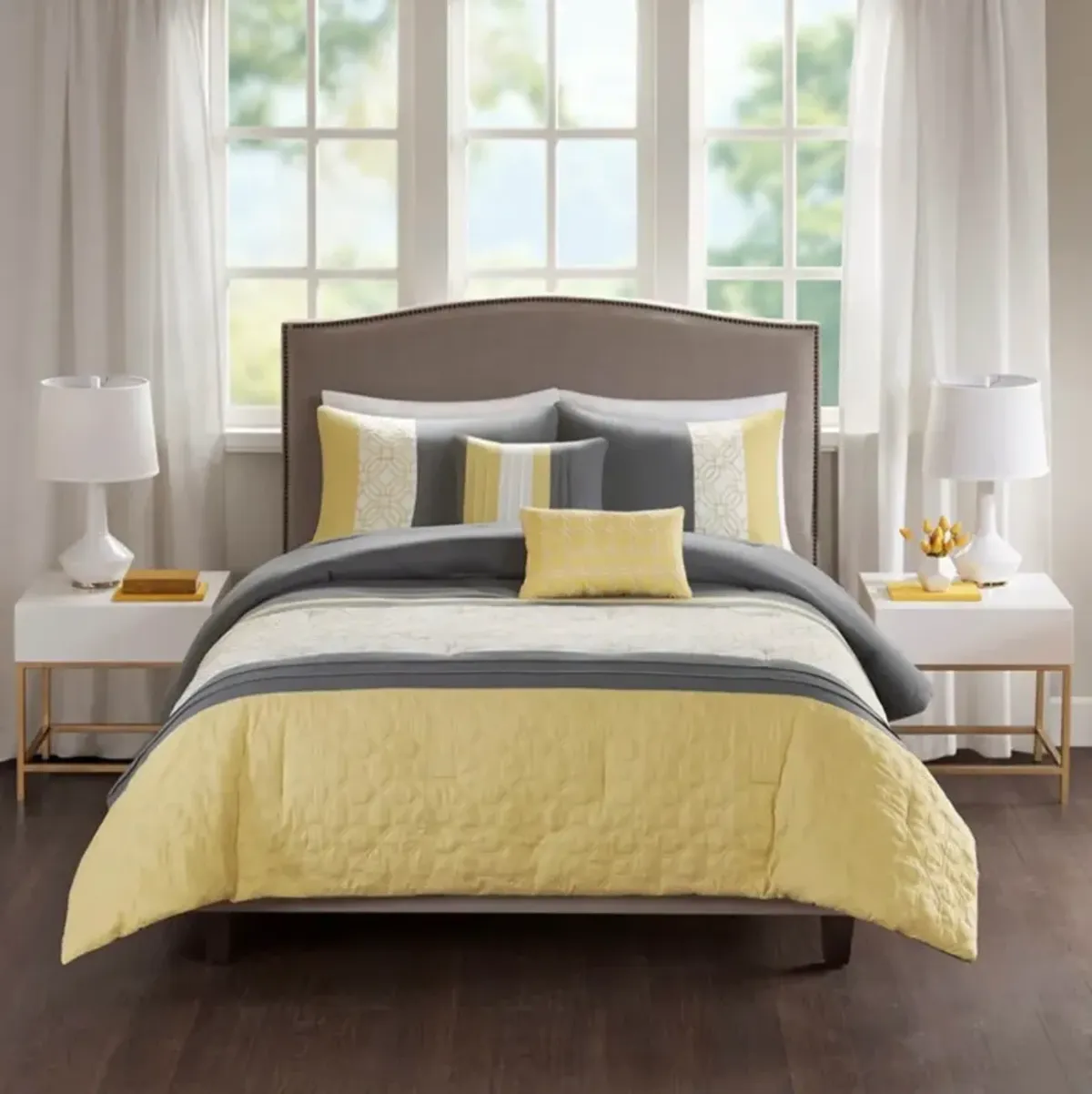 Donnell Comforter Set