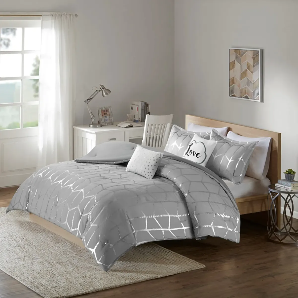 Raina King Cal King Comforter Set - Grey