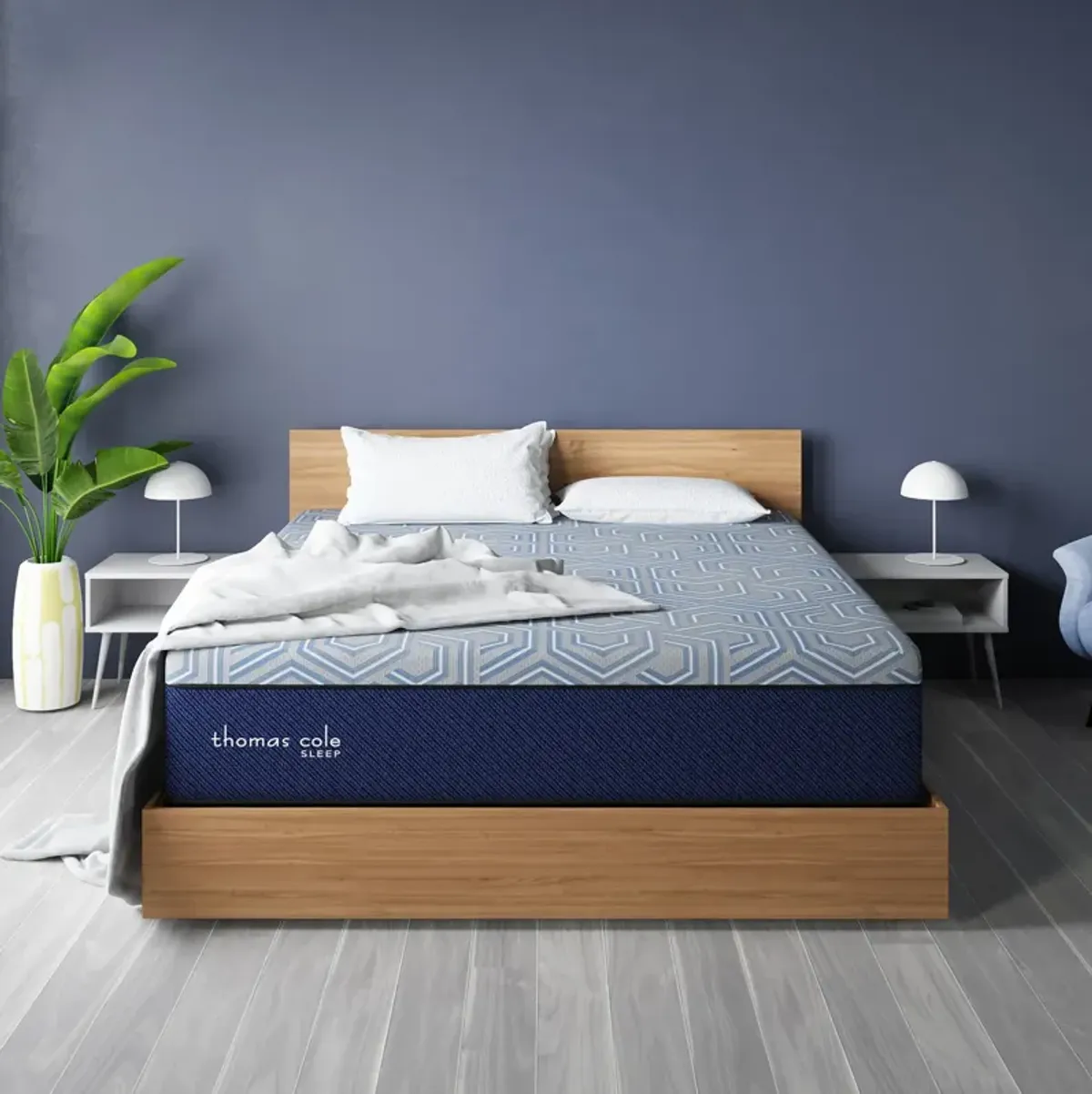Aurora Hybrid 1000 Queen Mattress