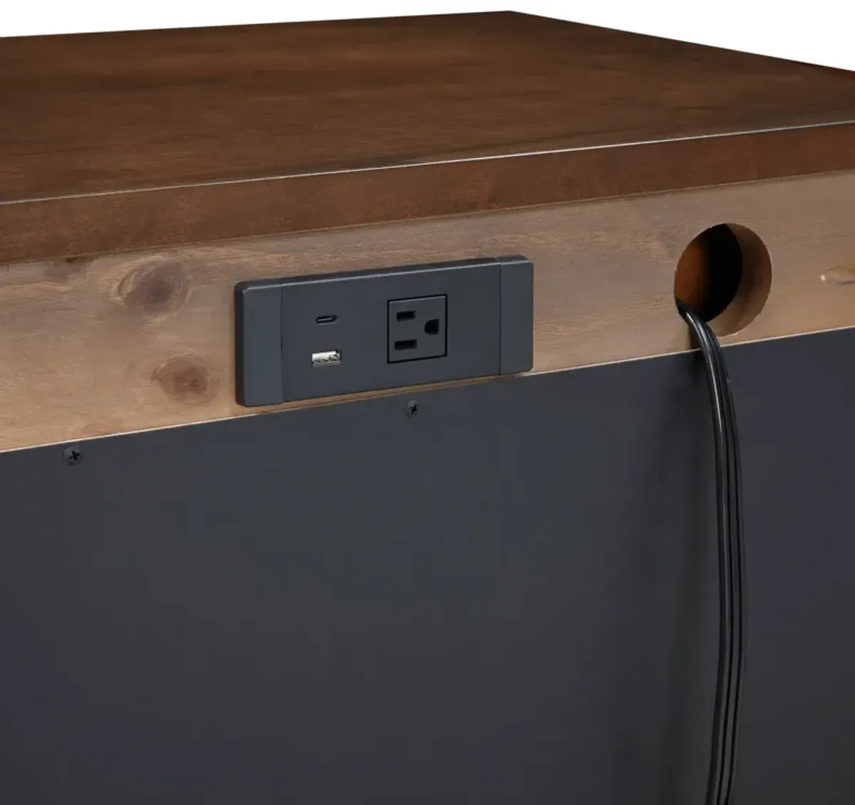 Fairfield 3 Drawer Nightstand