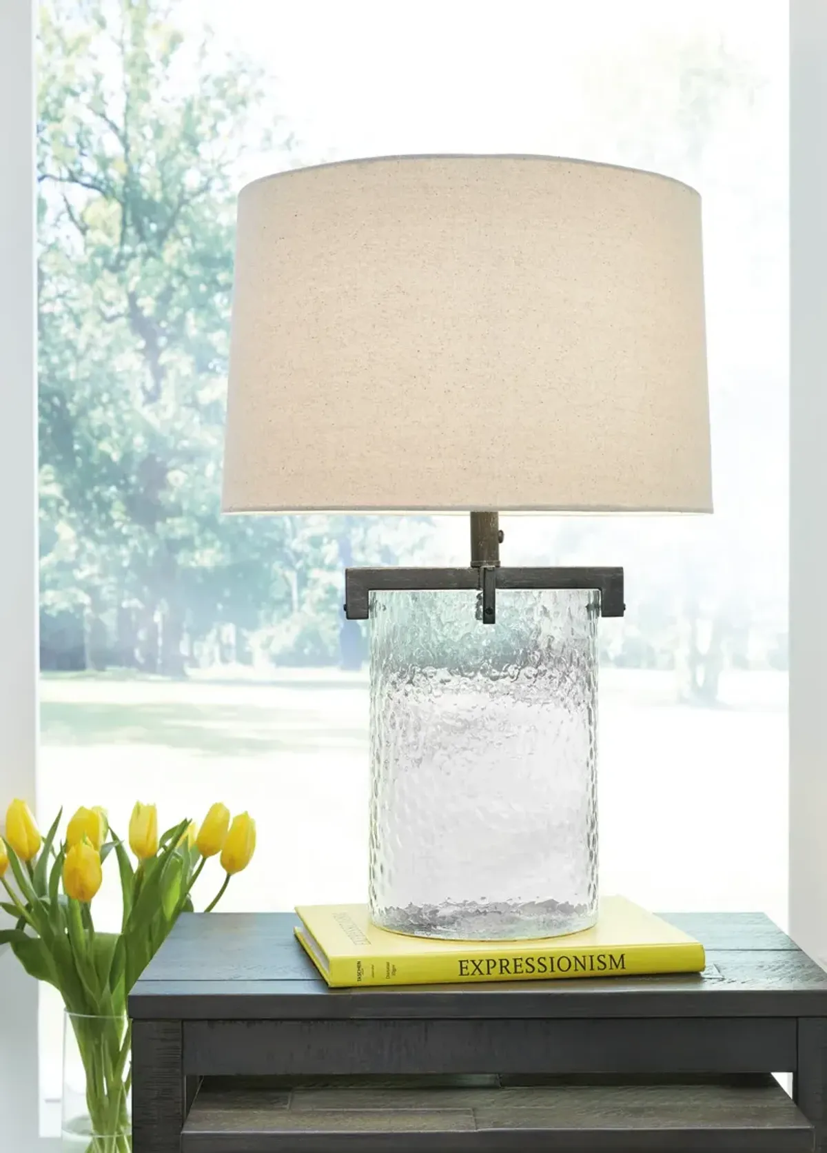 Fentyen Table Lamp