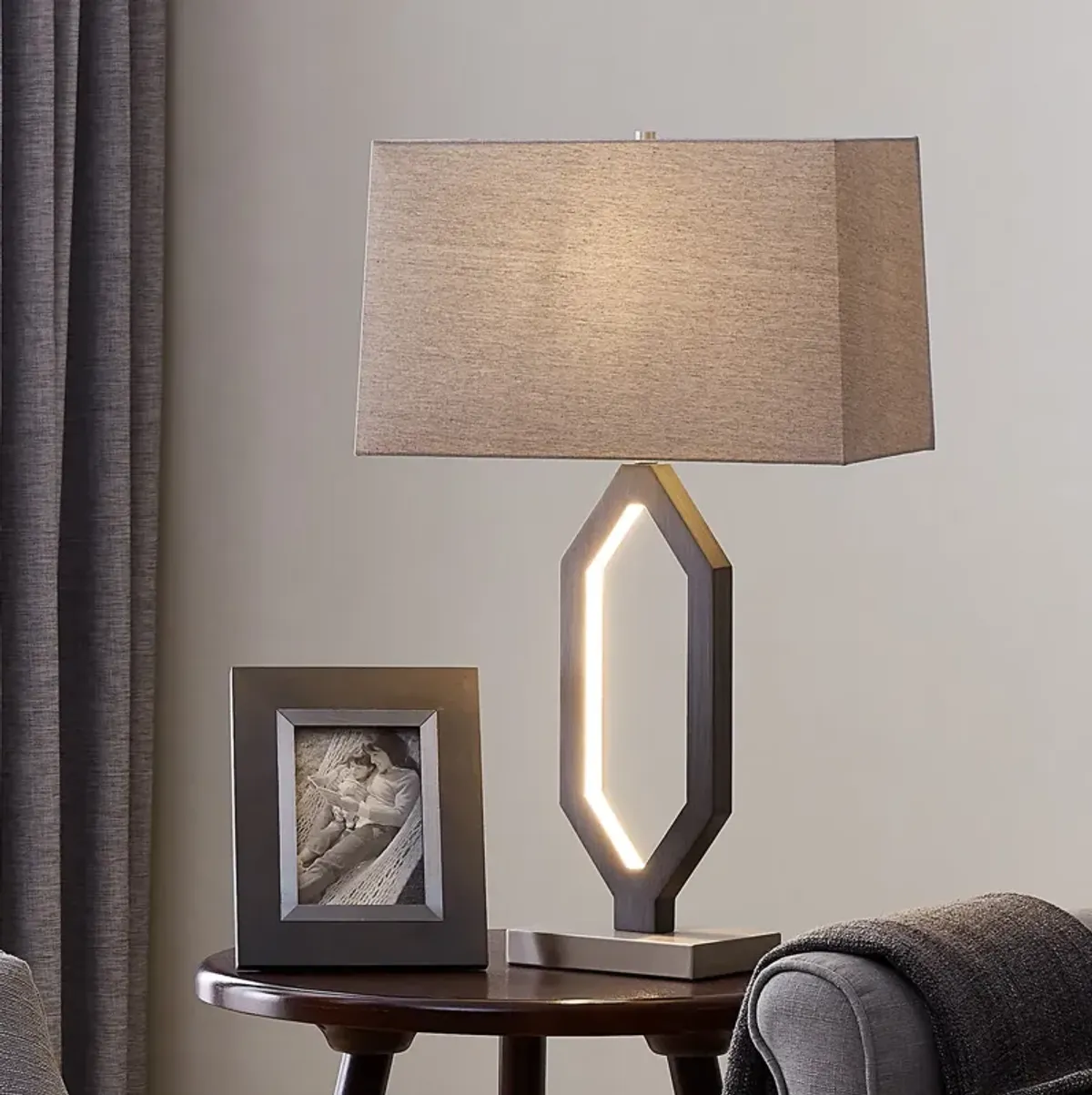 Desmond Table Lamp