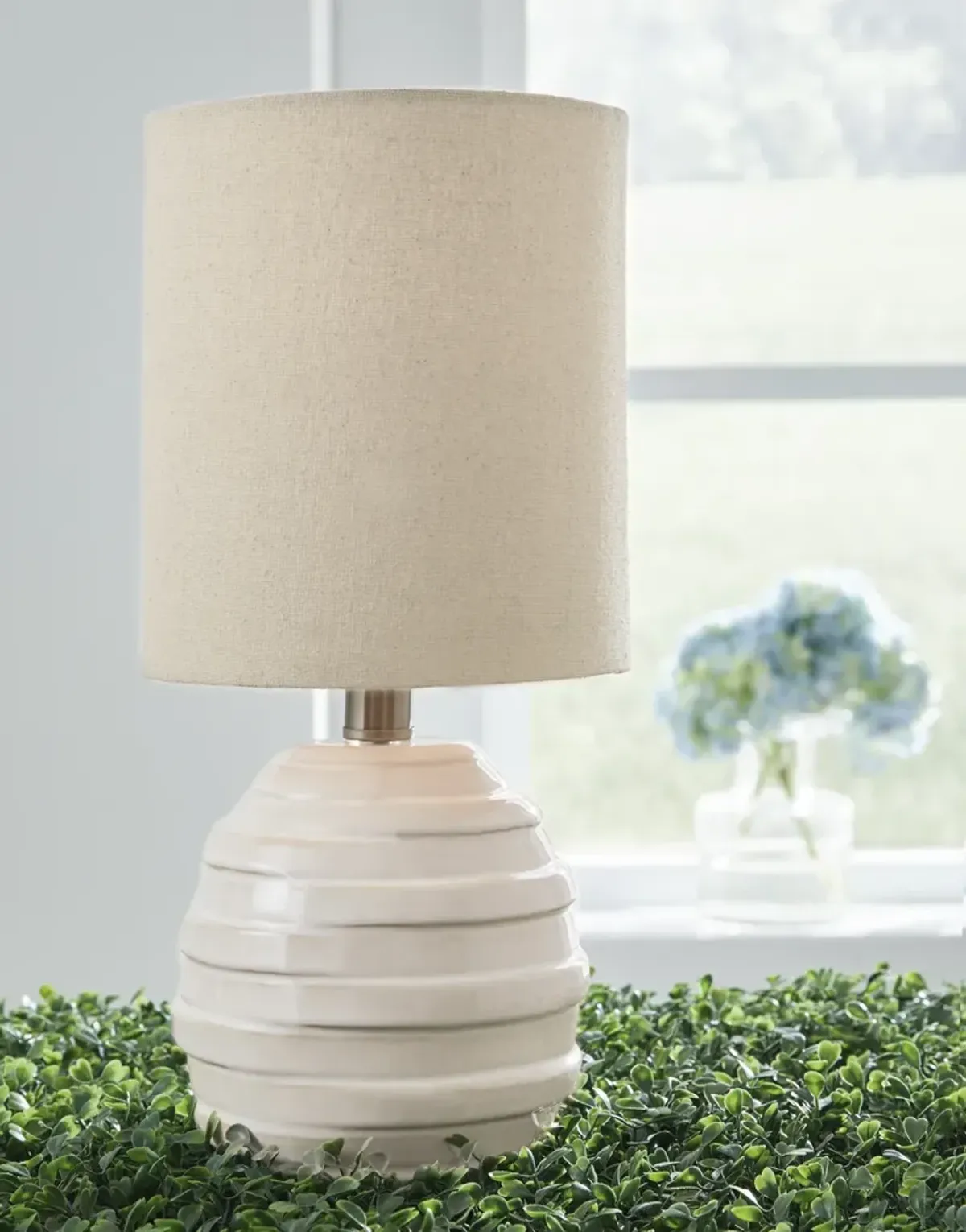 Glenda Table Lamp