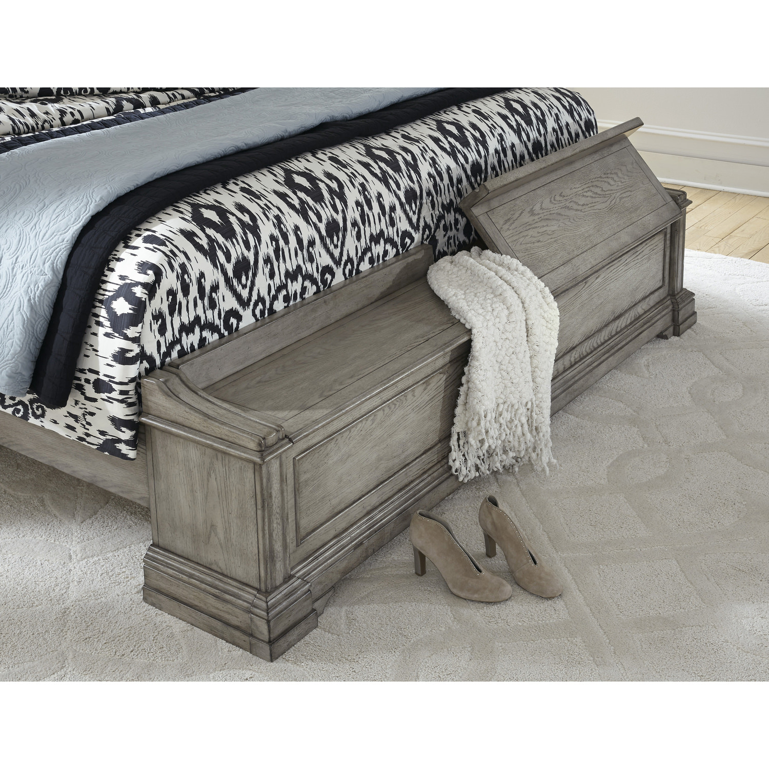 Cascade Queen Storage Bed