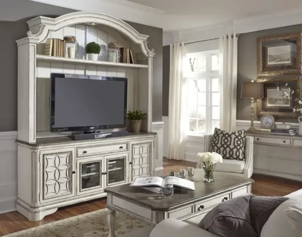 Magnolia Manor Console With Hutch
