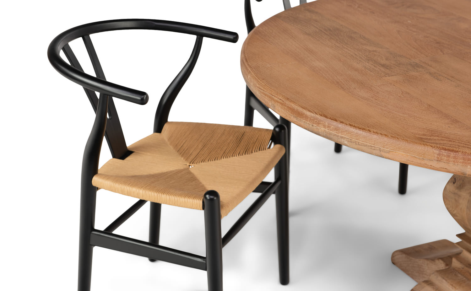 Felicia Round Dining Table With 4 Felicia Chairs