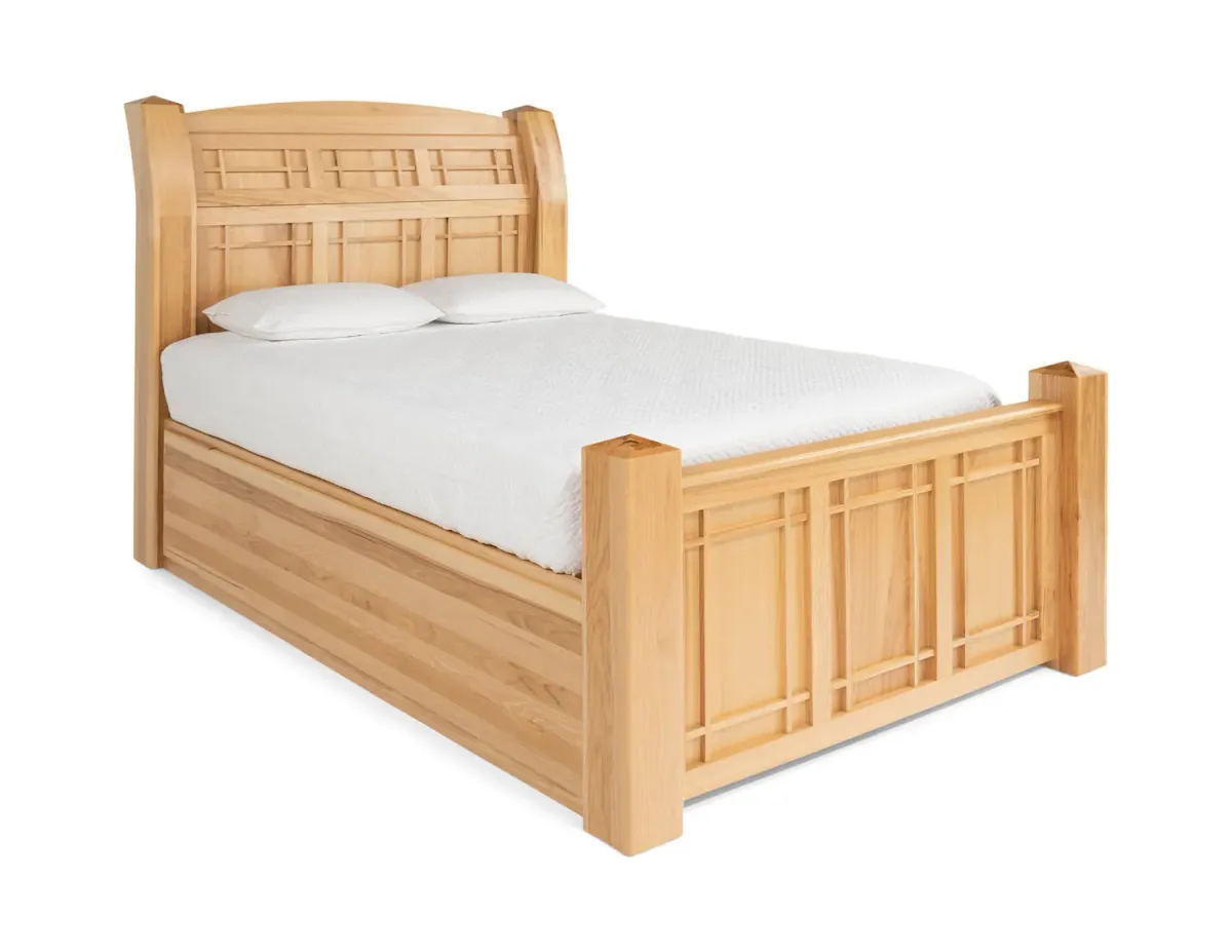 Hickory Highlands King Arch Bed