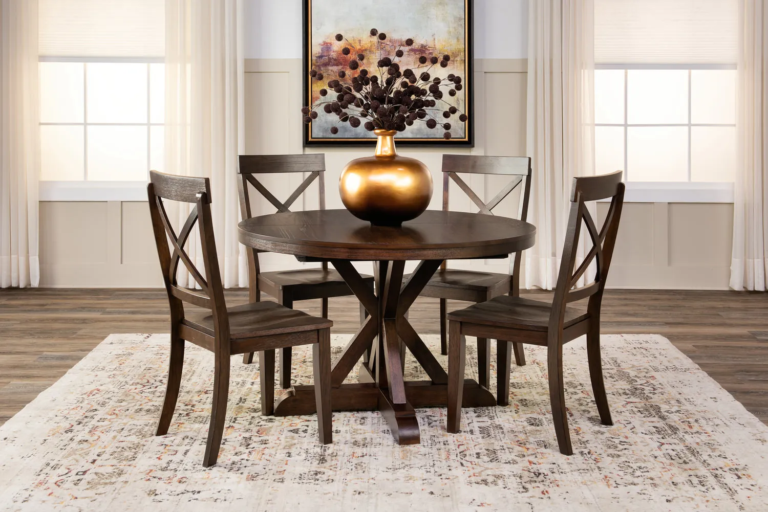 Picardy Round Extension Table With 4 Chairs