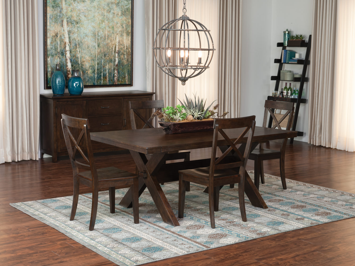 Picardy II Table With 4 Chairs